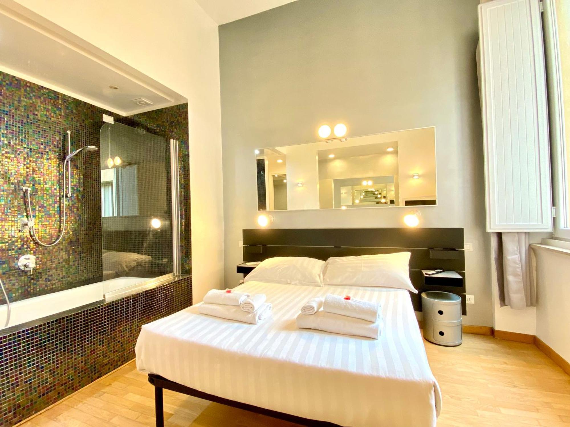 Kiss Me Rome Luxury Rooms — Foto 1